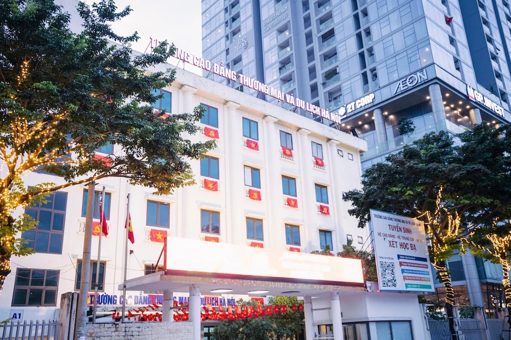 Trường Cao đẳng Thương Mại và Du Lịch Hà Nội